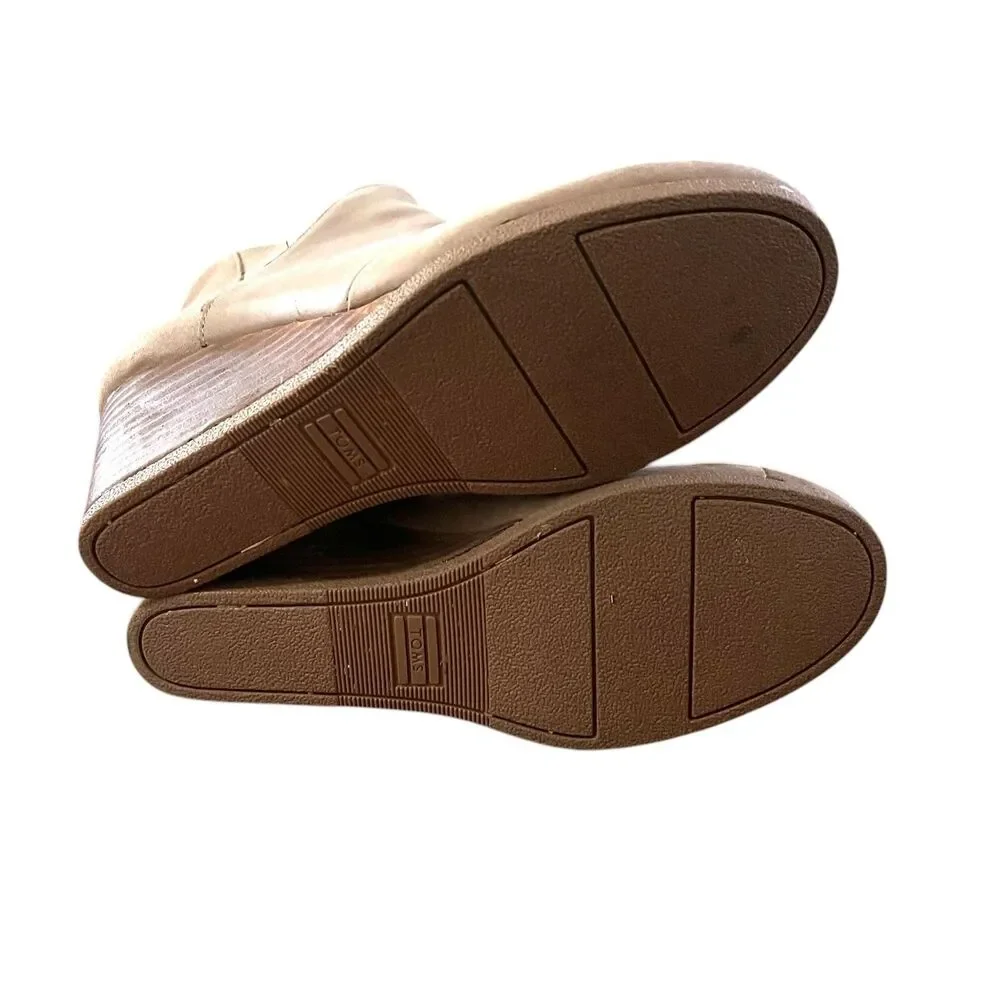 TOMS Boots Women's 8 Beige Leather Wedge Ankle Booties Pull On Casual Minimalist